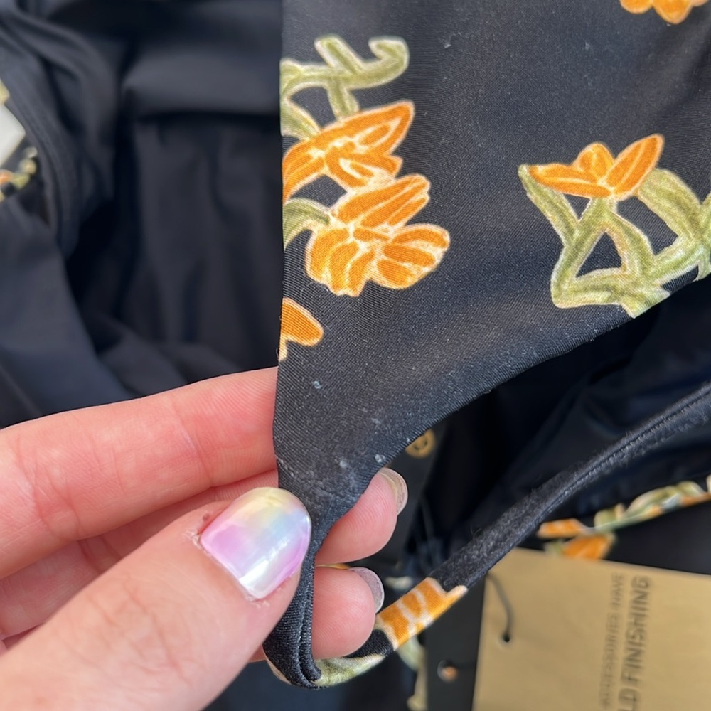 NWT VIX Madalena one piece swimsuit black orange floral size medium - Picture 12 of 13